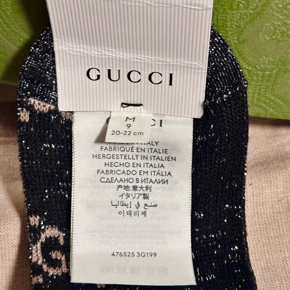 💯🩷Authentic GUCCI Black & Gray metallic shiny lamé shimmer GG Socks - Picture 5 of 13
